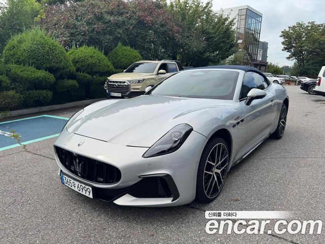 Maserati 그란카브리오 2세대