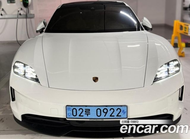 Porsche Taycan