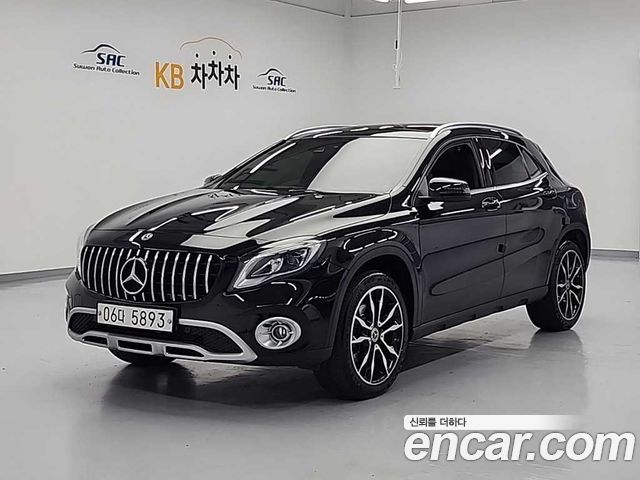 Mercedes-Benz GLA-Class X156