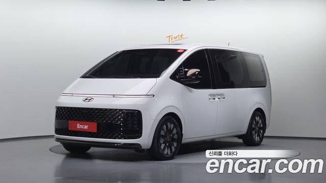 Hyundai Staria