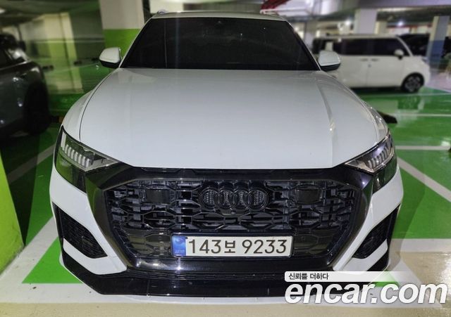 Audi Q8 (4M)