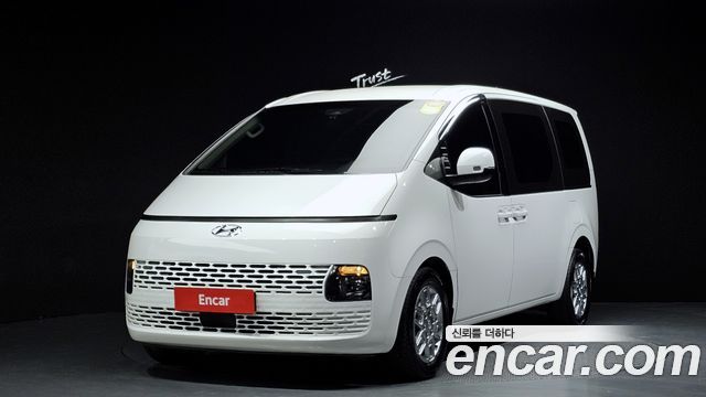 Hyundai Staria