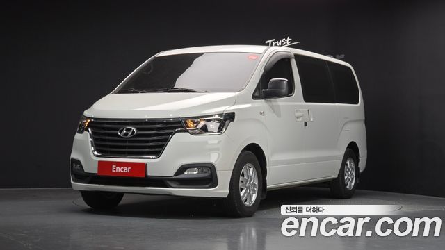 Hyundai The New Grand Starex