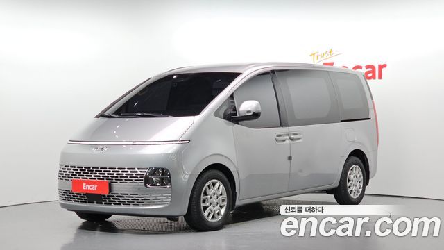Hyundai Staria