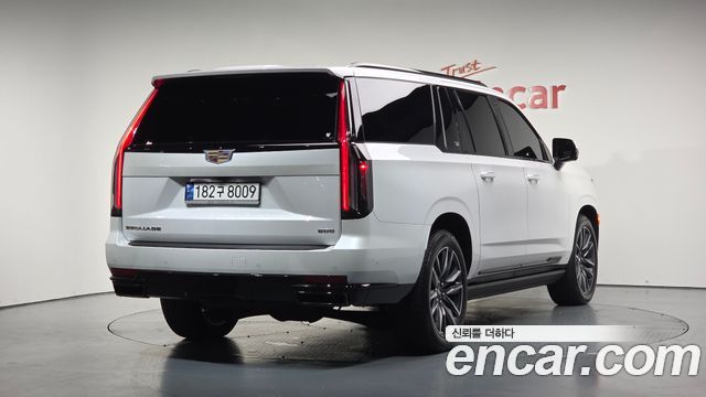 Cadillac Escalade 5th Gen