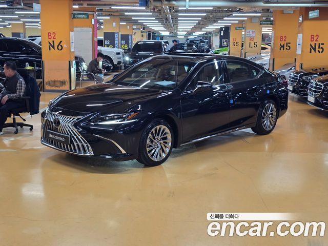 Lexus ES300h 7th Gen