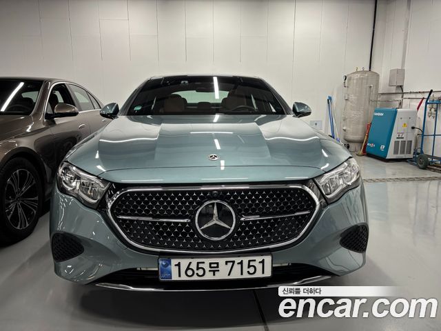 Mercedes-Benz E-Class W214