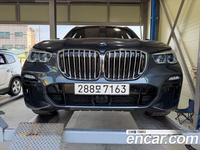 BMW X5 (G05)
