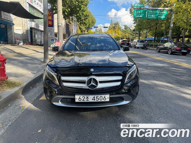 Mercedes-Benz GLA-Class X156