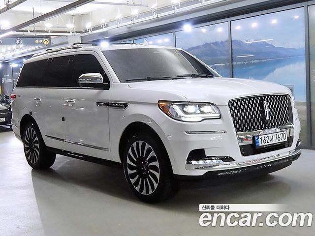 Lincoln Navigator 4th Gen