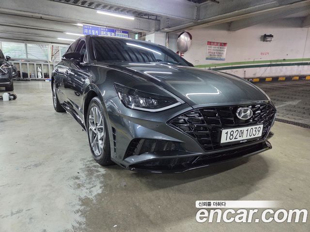 Hyundai Sonata (DN8)