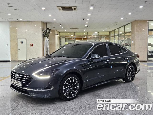 Hyundai Sonata (DN8)