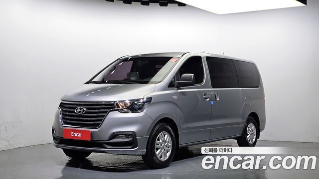 Hyundai The New Grand Starex