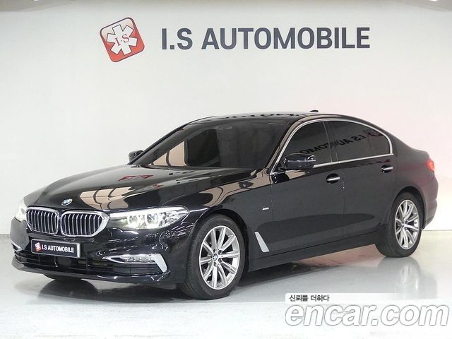 BMW 5 Series (G30)