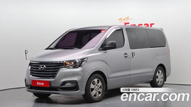 Hyundai The New Grand Starex