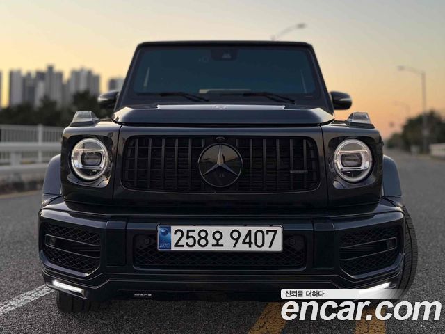 Mercedes-Benz G-Class W463b