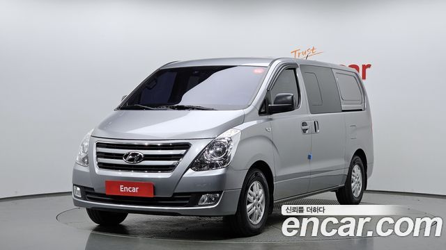 Hyundai Grand Starex