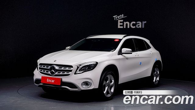 Mercedes-Benz GLA-Class X156