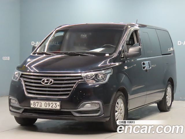 Hyundai The New Grand Starex