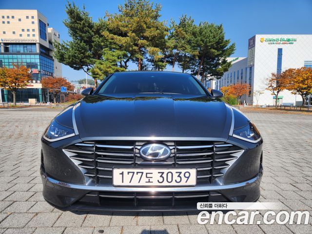 Hyundai Sonata (DN8)