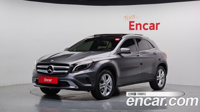 Mercedes-Benz GLA-Class X156