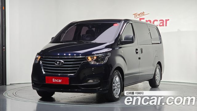 Hyundai The New Grand Starex