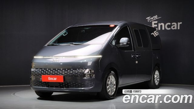 Hyundai Staria