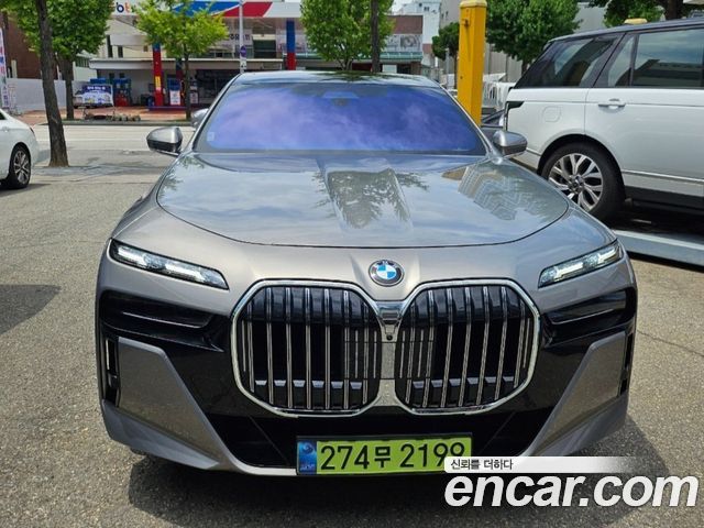 BMW 7 Series (G70)