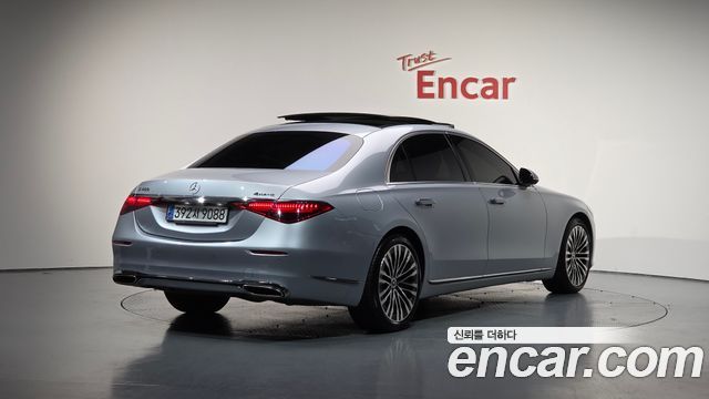 Mercedes-Benz S-Class W223