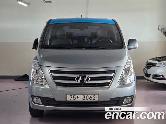 Hyundai Grand Starex