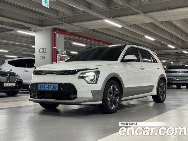 Kia The all new Niro EV