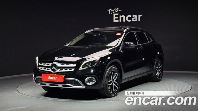 Mercedes-Benz GLA-Class X156