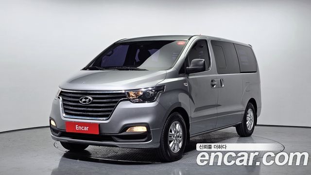 Hyundai The New Grand Starex