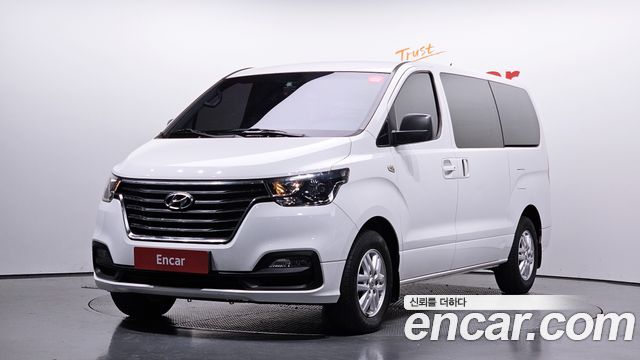 Hyundai The New Grand Starex