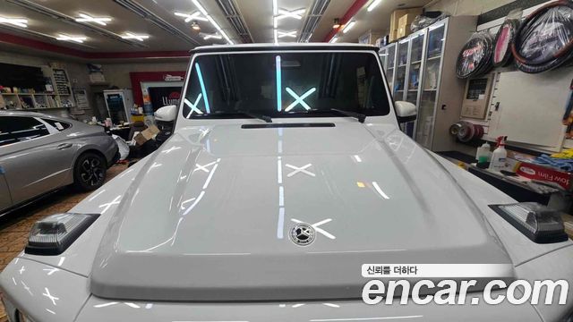 Mercedes-Benz G-Class W465