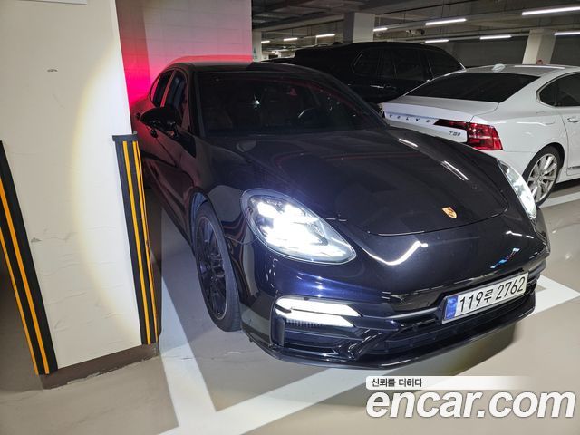 Porsche Panamera (971)
