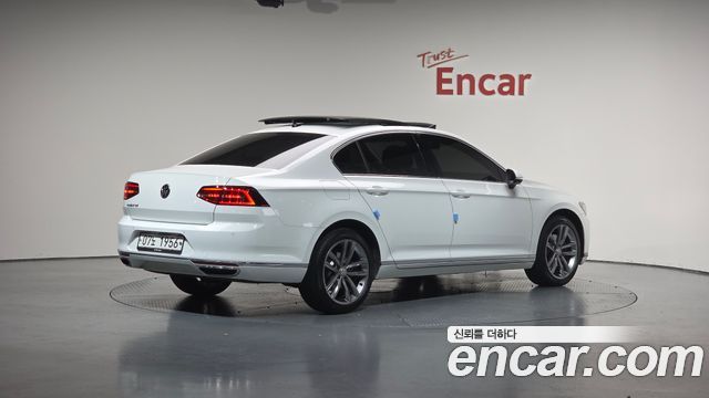 Volkswagen Passat GT (B8)