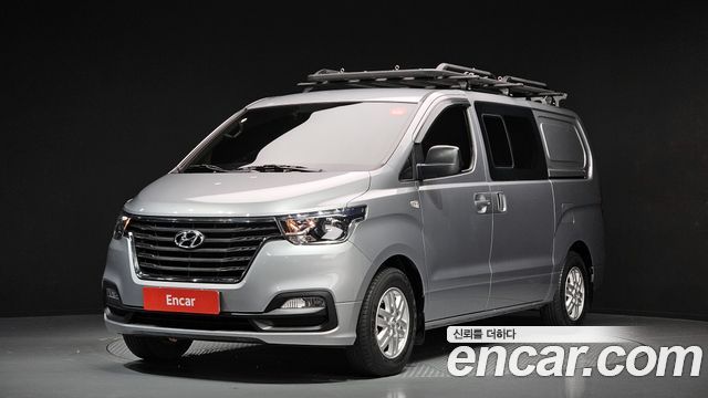 Hyundai The New Grand Starex