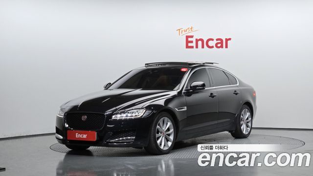 Jaguar XF (X260)