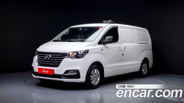 Hyundai The New Grand Starex