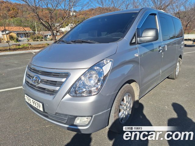 Hyundai Grand Starex