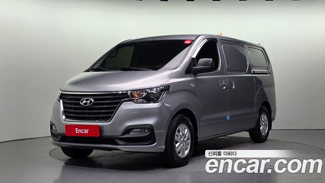 Hyundai The New Grand Starex