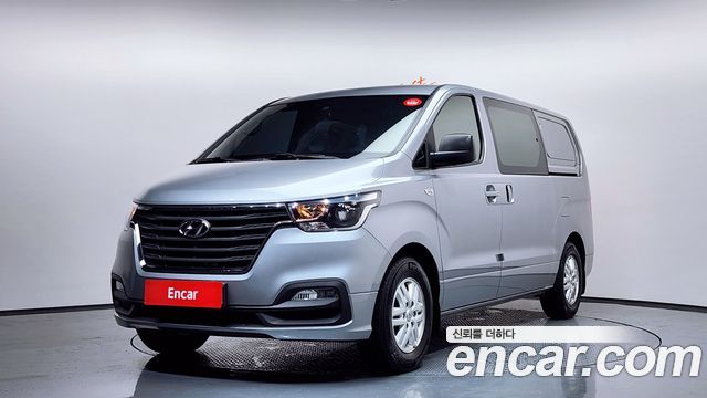 Hyundai The New Grand Starex