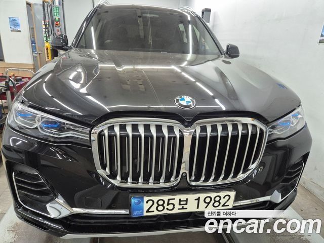 BMW X7 (G07)