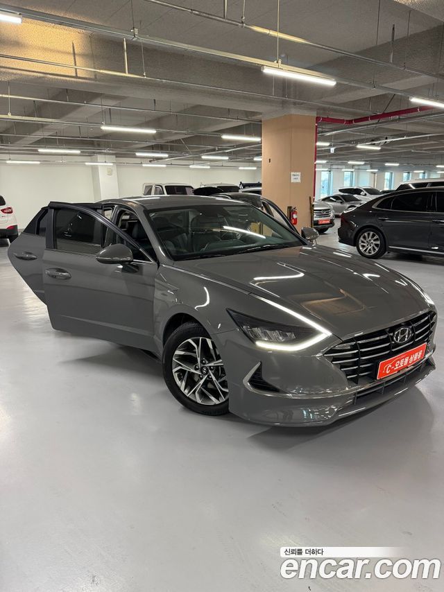 Hyundai Sonata (DN8)