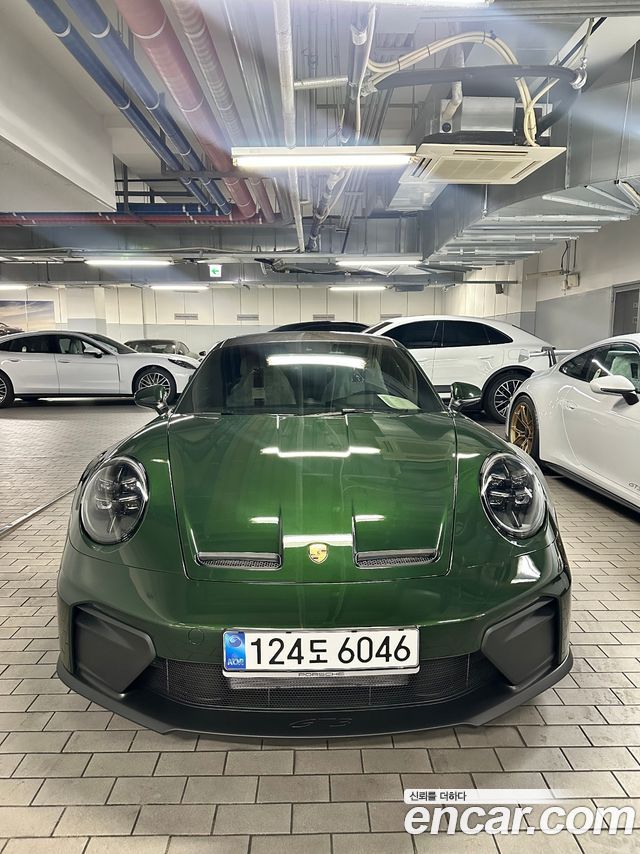 Porsche 911 (992)