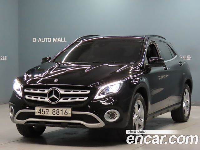 Mercedes-Benz GLA-Class X156