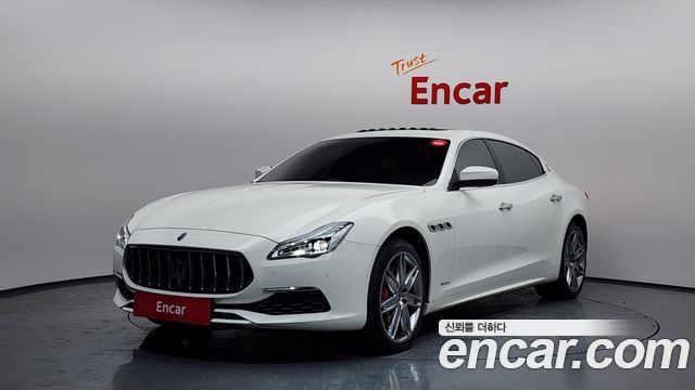 Maserati Quattroporte