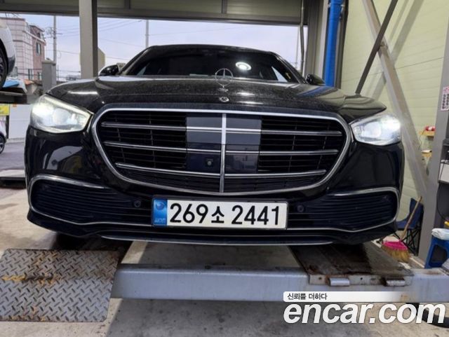Mercedes-Benz S-Class W223