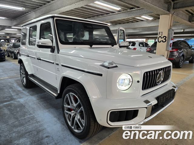 Mercedes-Benz G-Class W465